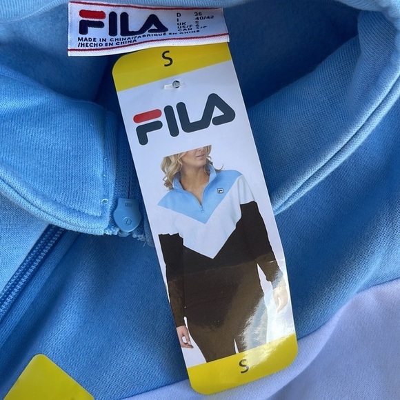 Fila Quarter Zip Pull Over Sweatshirt - Picture 10 of 12